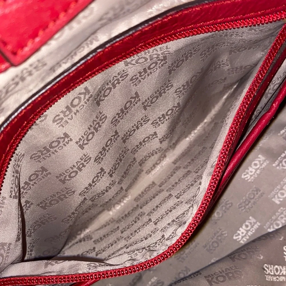 Michael Kors Hamilton‎ Red Pebbled Leather Shoulder Bag